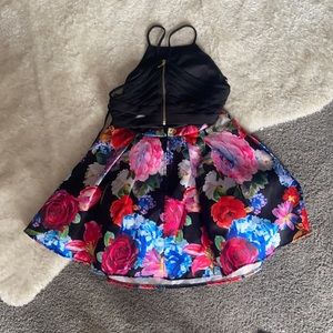 B’Darlin Women’s Spaghetti Strap Dress Size 9/10